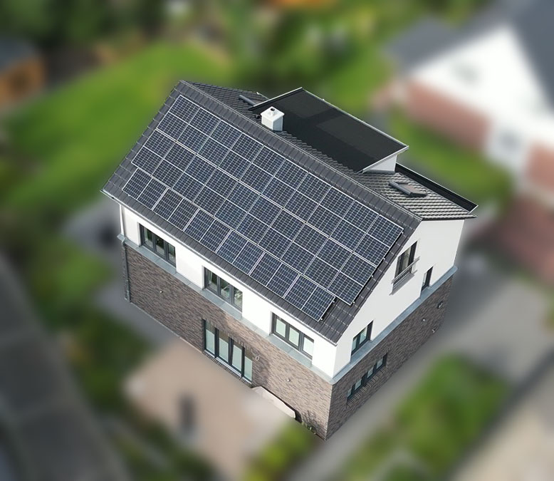 PV-Anlage auf dem Dach eines Hauses in Berlin-Mariendorf.